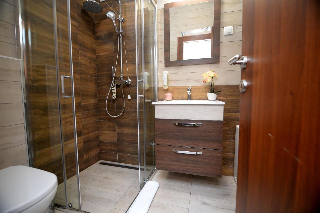 Apartmani Carolija Lucani Exterior foto